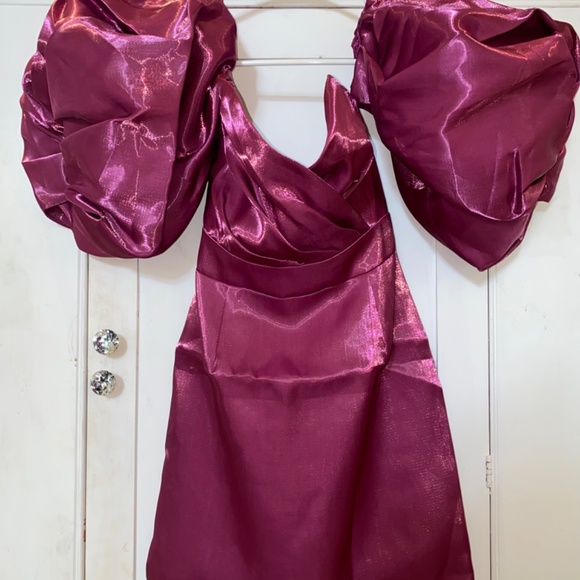 Catwalk Connection Puff Sleeve Mini Dress - Picture 4 of 6